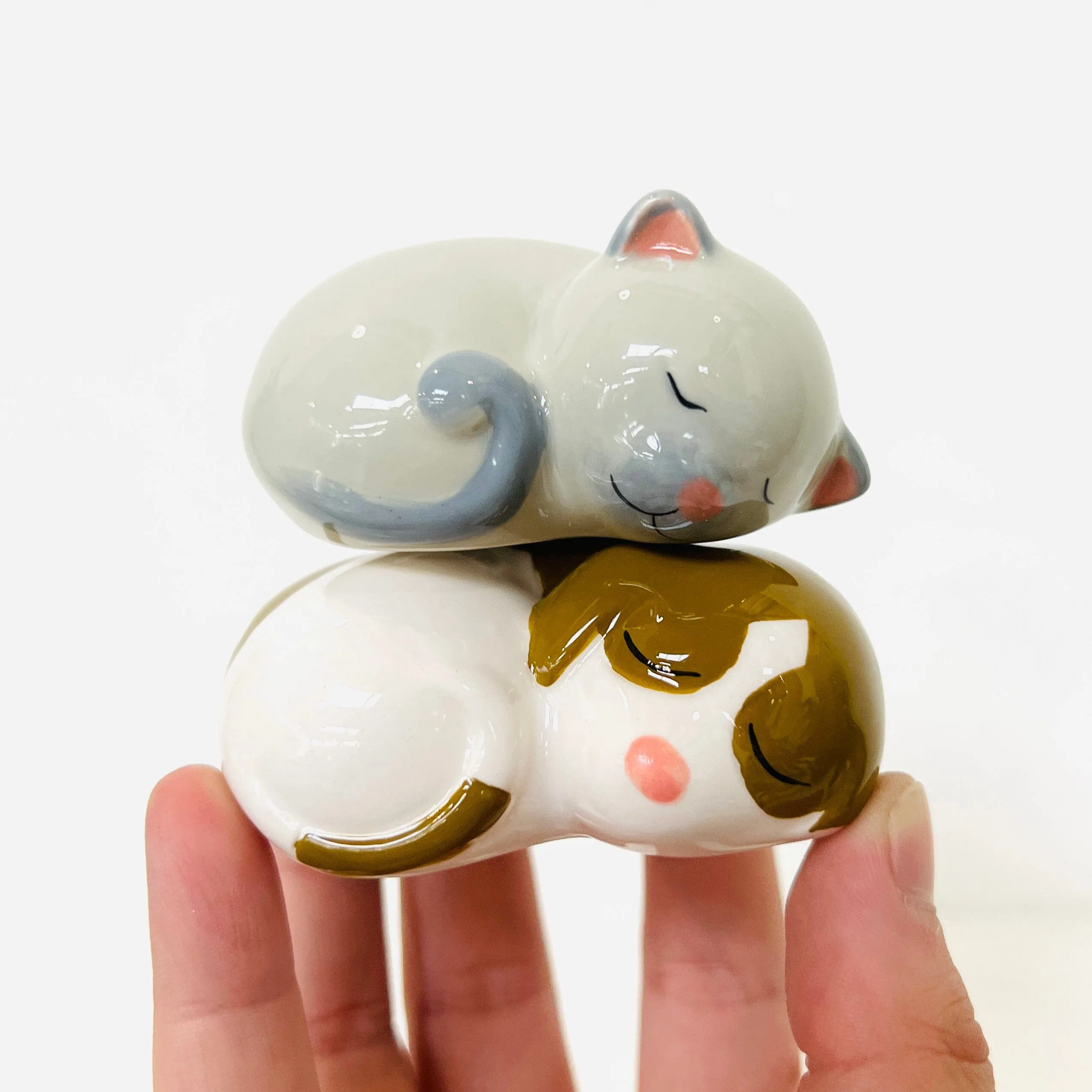 Best Friends Salt and Pepper Shakers