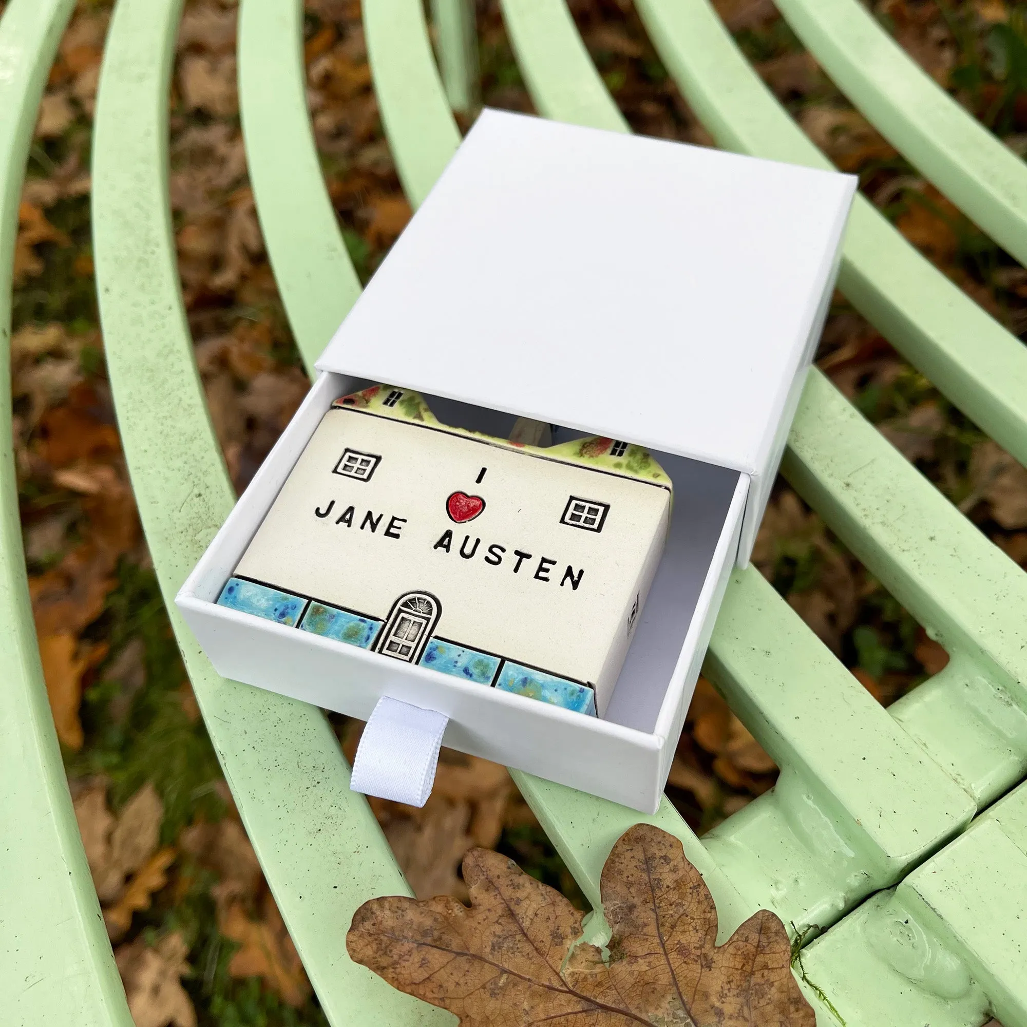 "I  ❤️ Jane Austen" Ceramic House - Exclusive