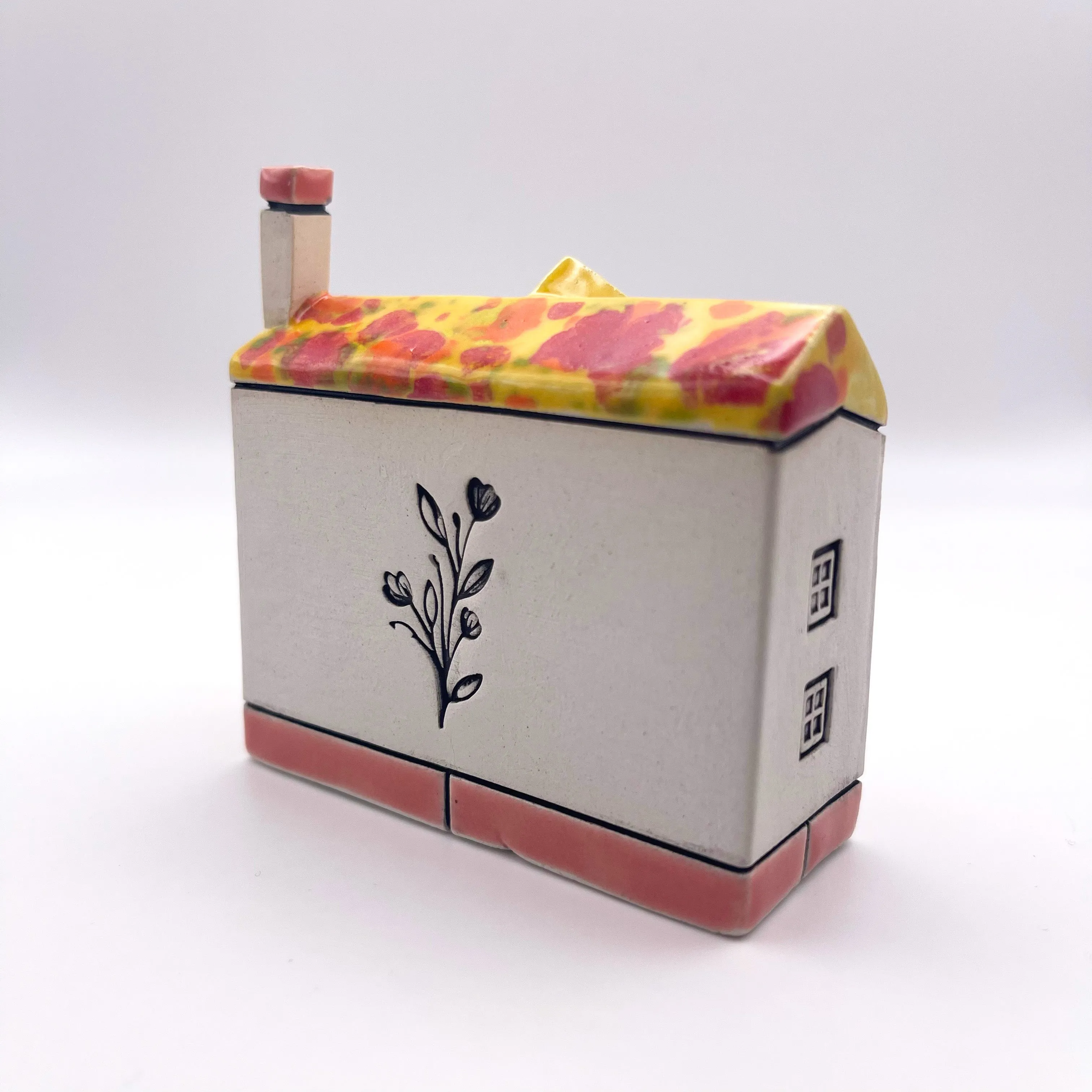 "I  ❤️ Jane Austen" Ceramic House - Exclusive
